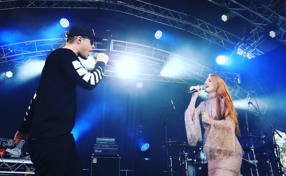 Vera Blue performing with ILLY.