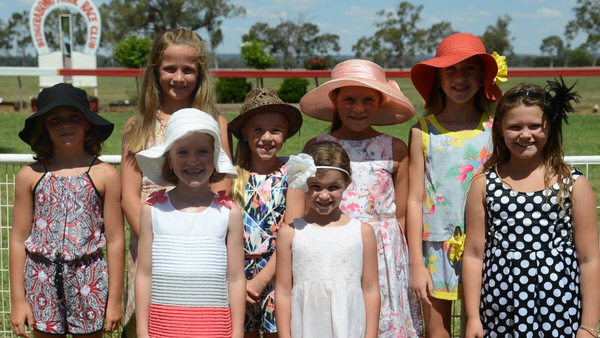 Tess Worland, Ellie Mattiske, Jemma Hodder, Isla Worland, Andie Hodder and Scarlett Francis (front) Louie Hodder and Indigo Francis at the Picnic Races in 2016.