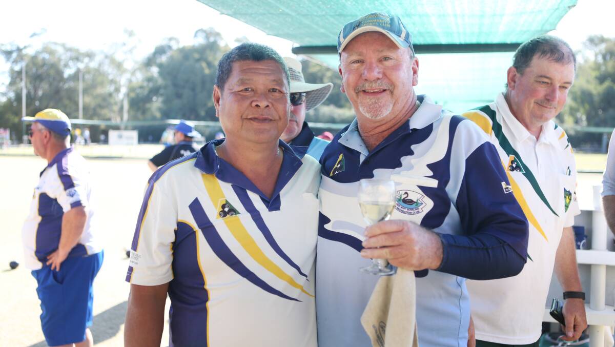 Peter Chan (Putney) and Max Adams (Brisbane) made the trip to Forbes for the Easter bowls carnival.