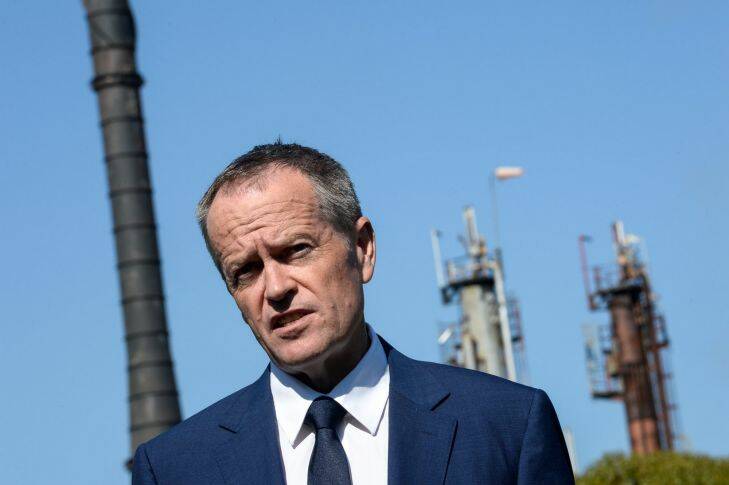 The Age, News 18/04/2017, picture by Justin McManus. Opposition Leader Bill Shorten visiting Qenos who is a manufacturer of polyethylene and relies on gas to power its plant. Shorten doing a doorstop in from of the Plant. Photo: Justin McManus