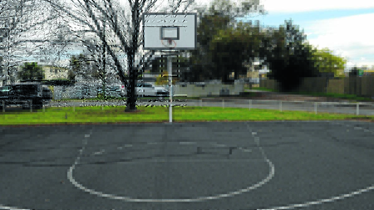 All three basketball courts at Grinsted Oval will be upgraded for the re-establishment of junior basketball in Forbes. 0615bballcourt(3)