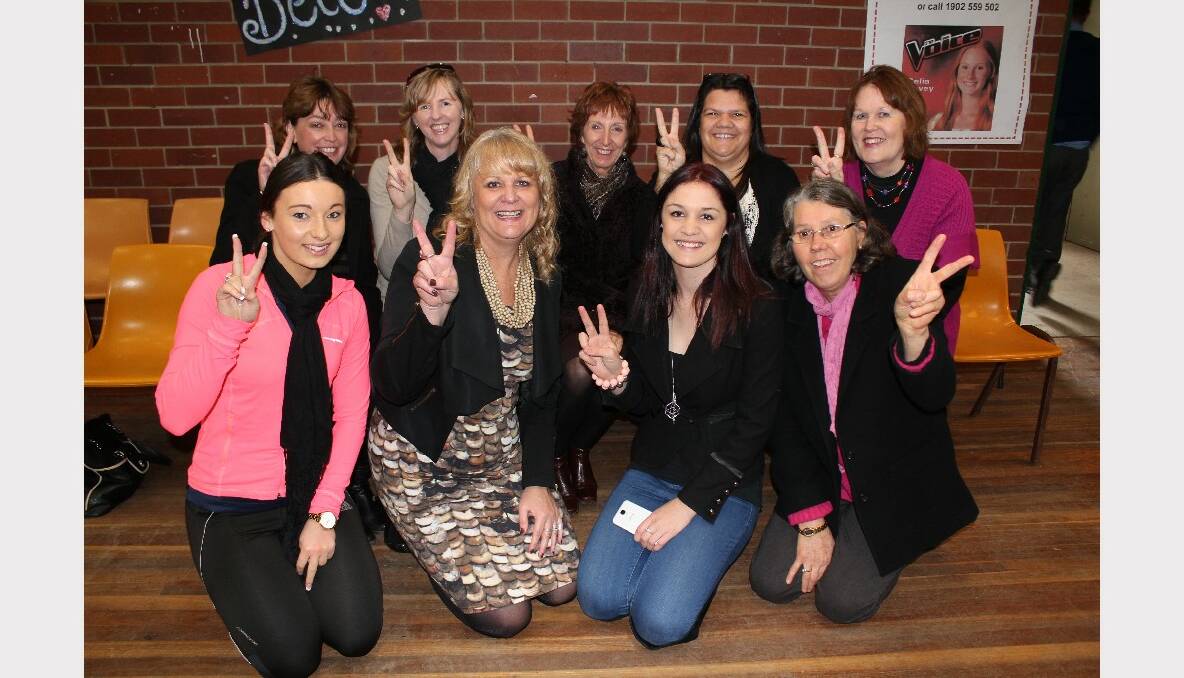 Hundreds of fans turned out to welcome The Voice grand finalist Celia Pavey and her coach Delta Goodrem to Forbes during a special visit on Friday. Photo: Stacey Miller.