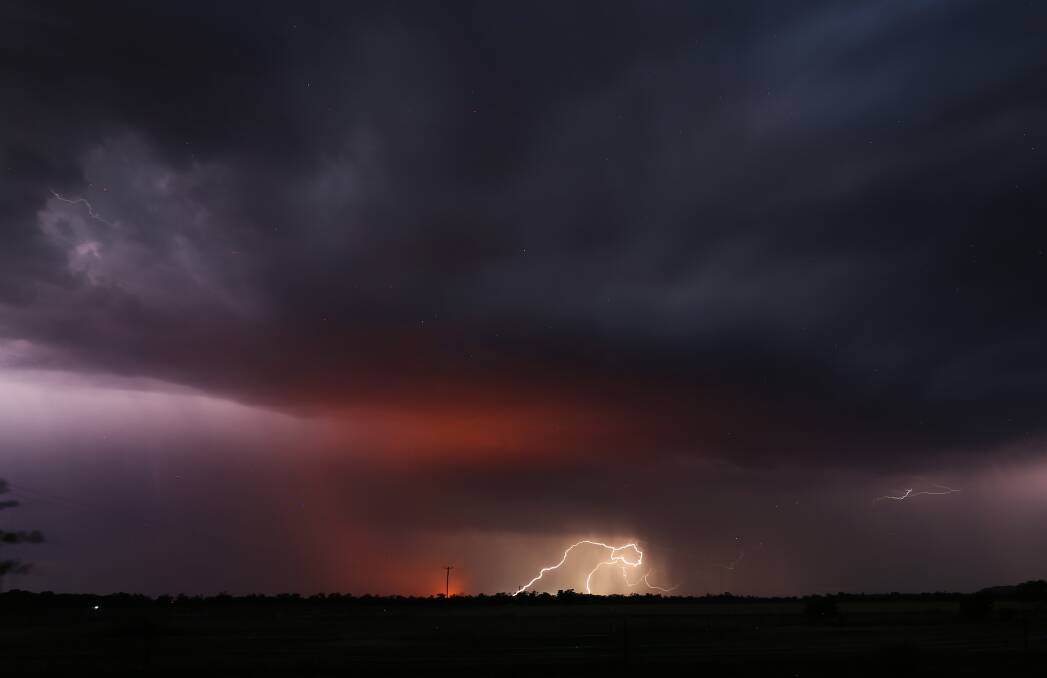 Sherrie Whitty - Shez's Shots Photography - captured this incredible image of a lightning fire on Saturday night.
