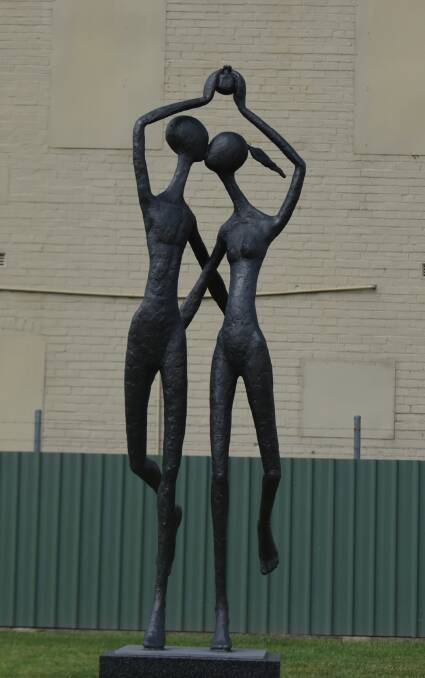 Arhab Bik Bialhabi - I welcome you with love - by Western Australian-Iraqi sculptor Ayad Alqaragholli.