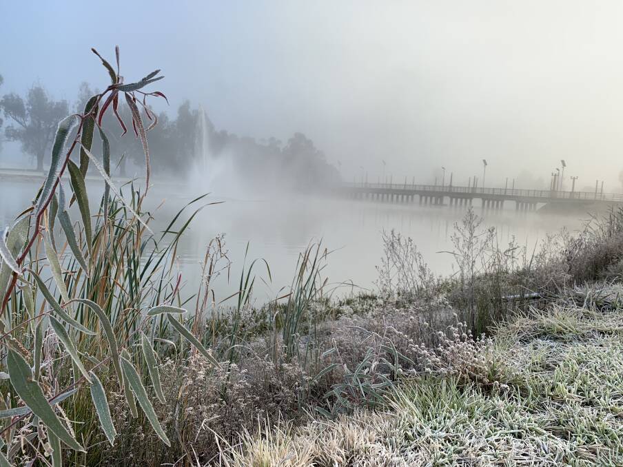 A very chilly start to Saturday at Lake Forbes. Photo by Maz Rees.