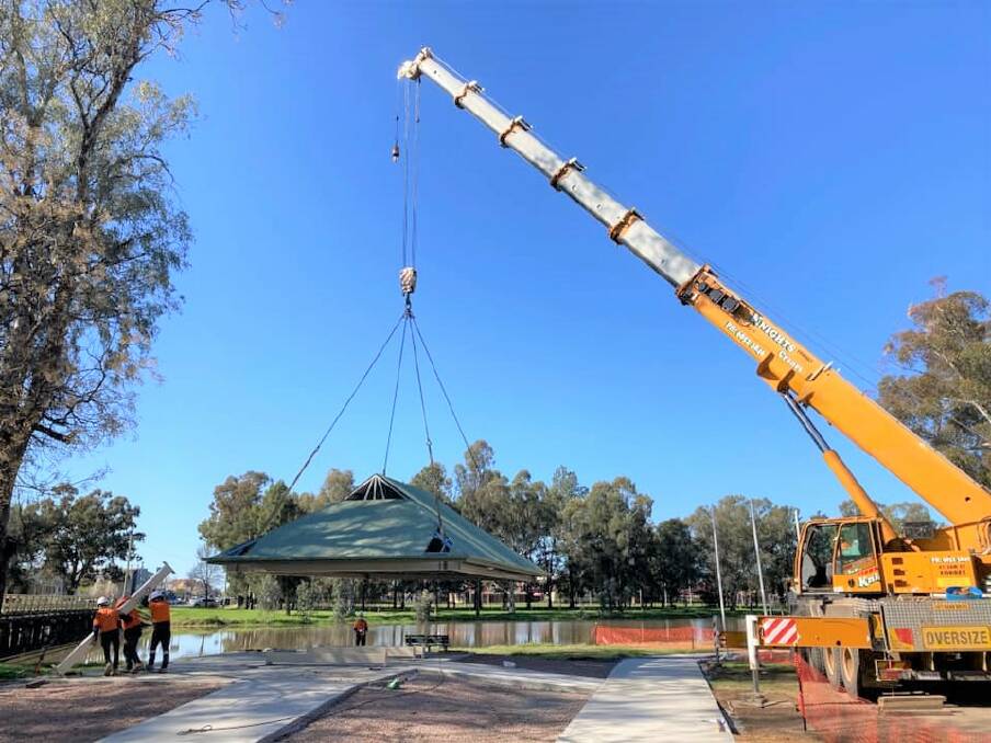 Work to build the new pavilion in Lions Park. Photo Council Facebook. 
