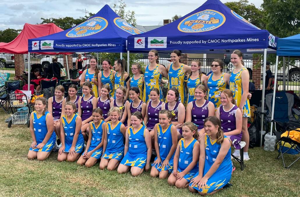 GREAT SUPPORT: Forbes Netball Association's Under 12s, Under 14s and Under 17s in Young with their new gazebos. Picture: SUPPLIED