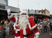 Santa arrives in Forbes for the 2022 Christmas carnival. File picture