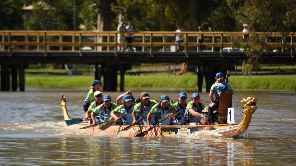 REGATTA HOSTS: Forbes Dragon Boat Club's Lachlan Dragons are bringing western region clubs to Forbes to compete. Picture: FILE