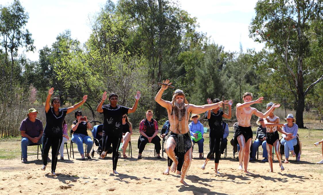 Yarrangirri Holmes and dancers share their culture at the Wiradjuri Dreaming Centre. Photo courtesy Forbes Shire Council.