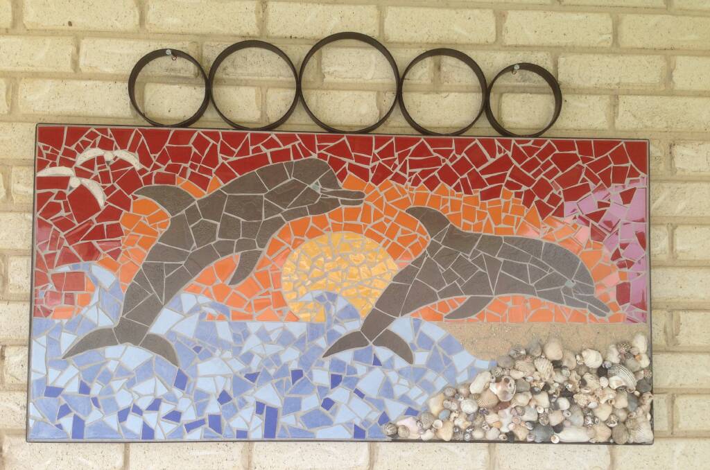 Mosaics are coming to Forbes Show this year! Steward Isabel Haley, who created this dolphin mosaic, encourages people to enter. Photo supplied. 