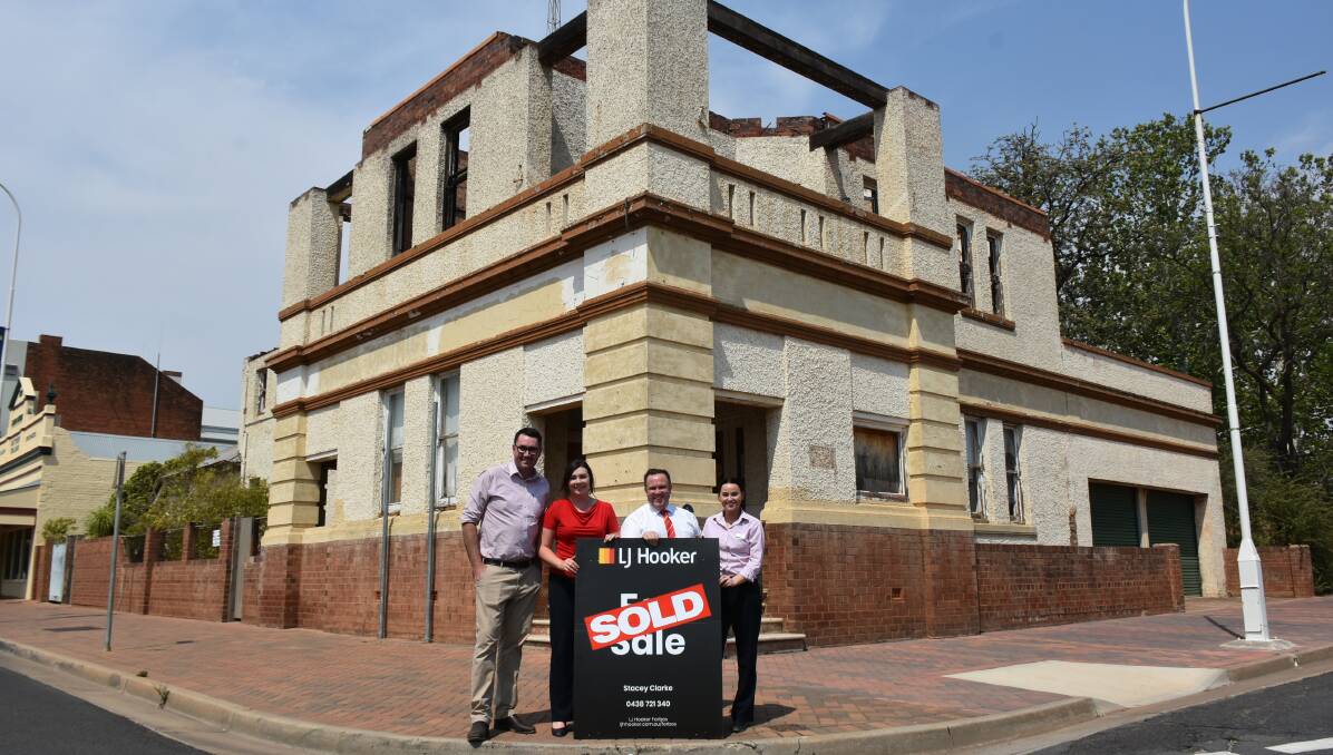 The LJ Hooker team of Ian Simpson, Stacey Clarke, John Ilchef and Mikayla Mongan put up the sold sign on Thursday afternoon. 