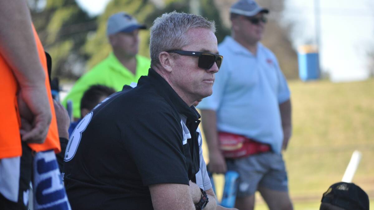 GETTING STARTED: Forbes coach Cameron Greenhalgh ran the Magpies' first session of 2019 last Tuesday night. 