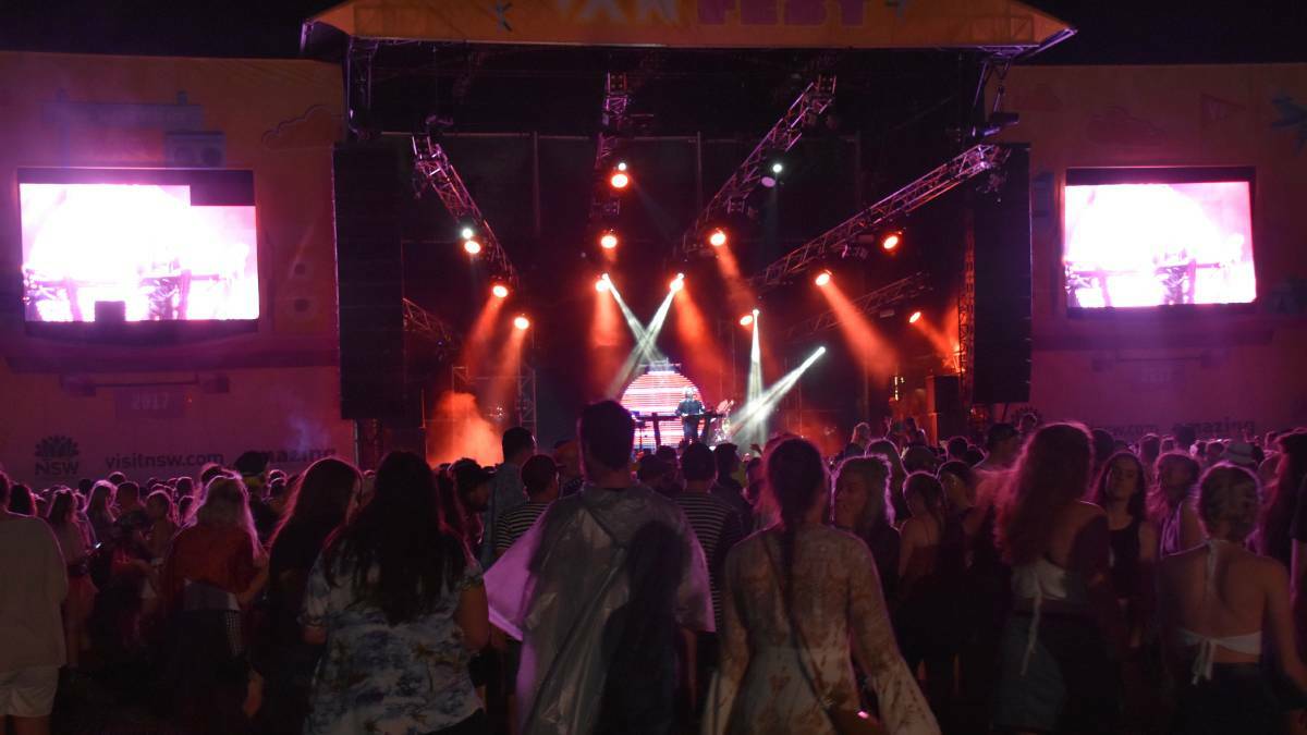 Forbes councillors vote to suspend Vanfest 2018