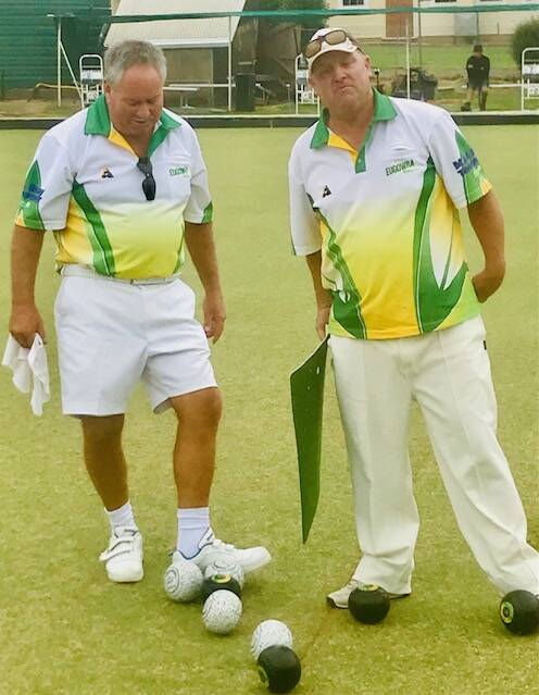  Brett Myors (right) defeated Greg Weekes in the Eugowra Bowling Club Singles Championship.