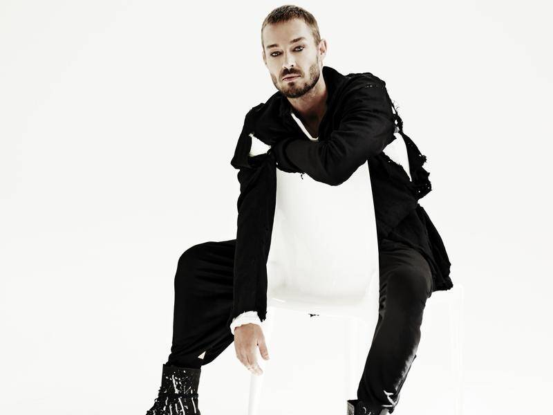 Former Silverchair frontman Daniel Johns is suing the Sunday Telegraph newspaper for defamation.